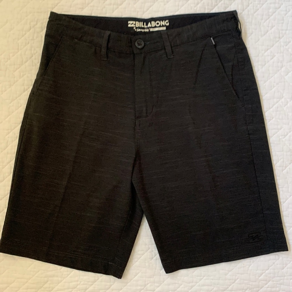 Billabong Crossfire Shorts in Charcoal